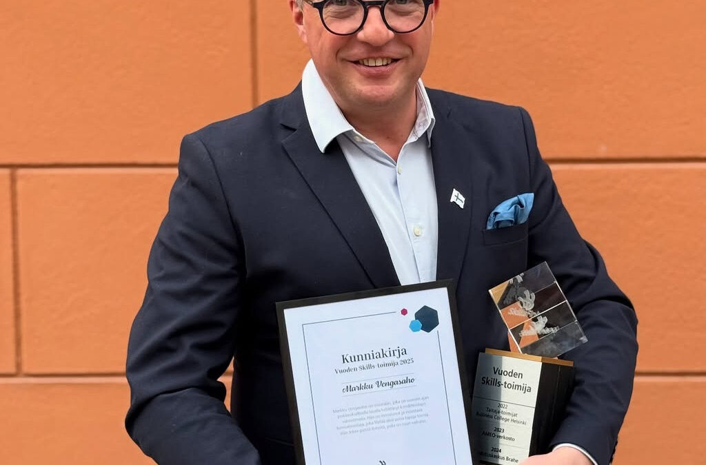 Sampon lehtori Markku Vengasaho valittiin Vuoden Skills -toimijaksi