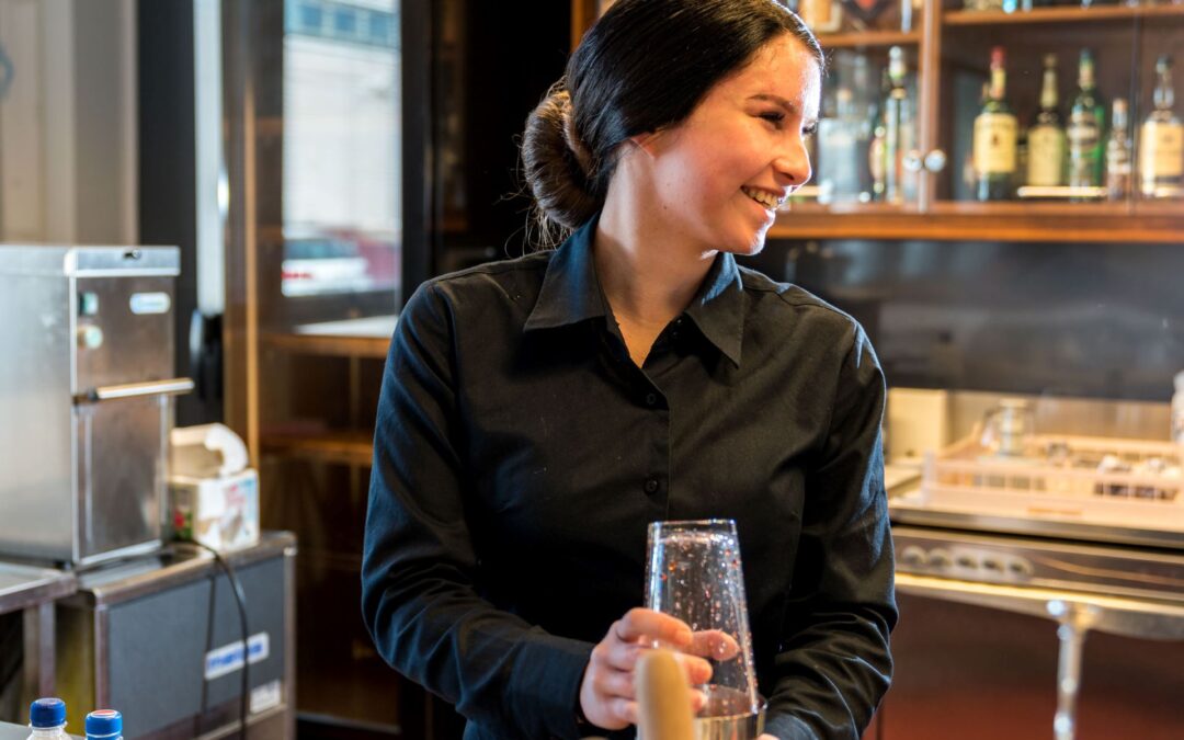 Anniskeluosaaminen ravintolassa