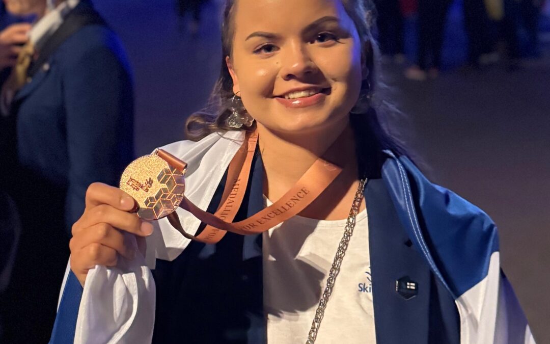 Erika Ukkoselle Medallion for Excellence EuroSkills-kilpailuissa